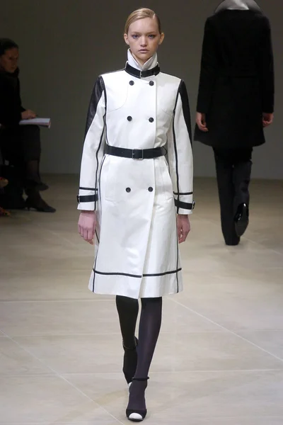 Look 14